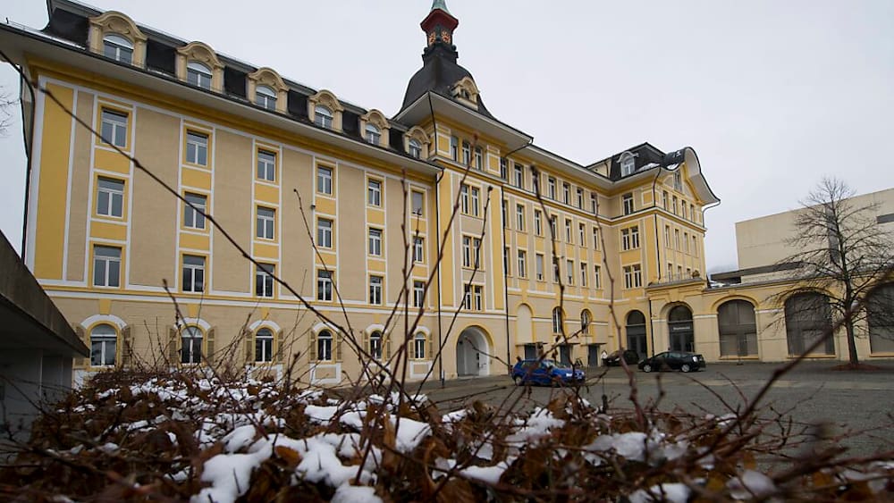 Procès: Prison pour inceste et tentative de meurtre Procès: Prison pour inceste et tentative de meurtre