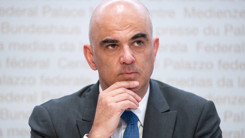 Le Conseil fédéral va-t-il faire tomber les masques? Le Conseil fédéral va-t-il faire tomber les masques?