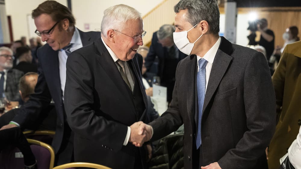 Albisgüetli: Christoph Blocher affirme que la pandémie est finie Albisgüetli: Christoph Blocher affirme que la pandémie est finie