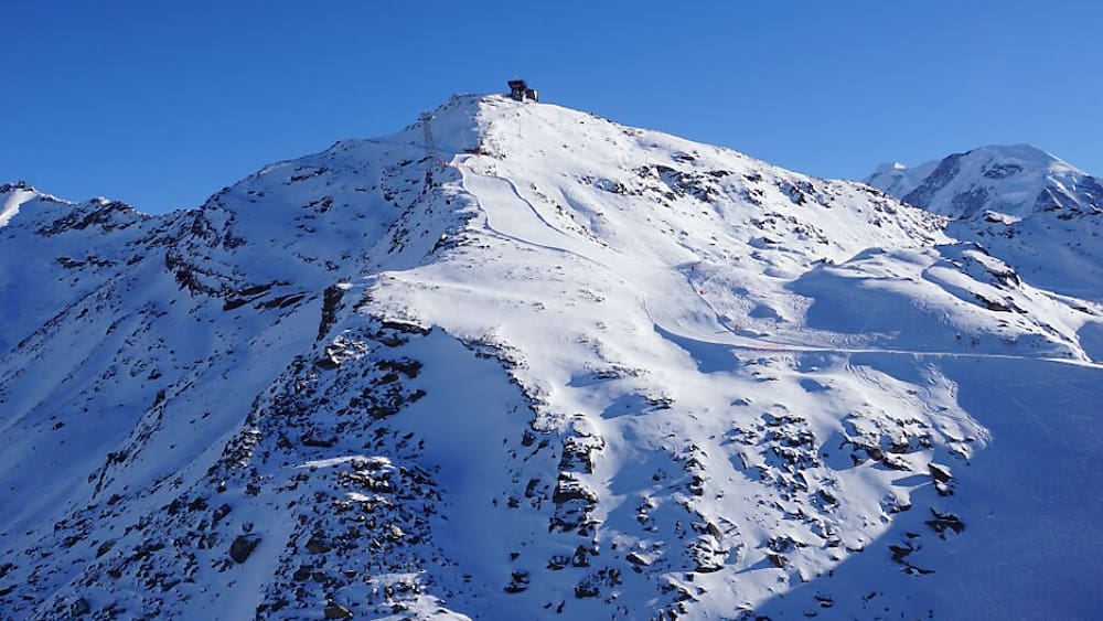 Accident de ski fatal: Un skieur espagnol perd la vie à Zermatt Accident de ski fatal: Un skieur espagnol perd la vie à Zermatt