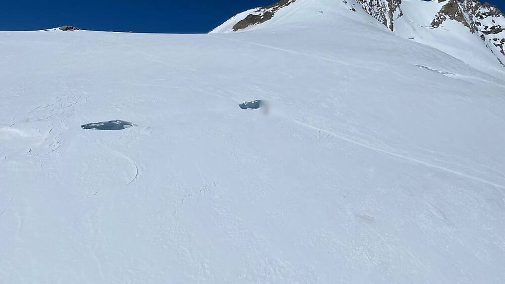 Accident de montagne: Un mort et deux blessés en Valais Accident de montagne: Un mort et deux blessés en Valais