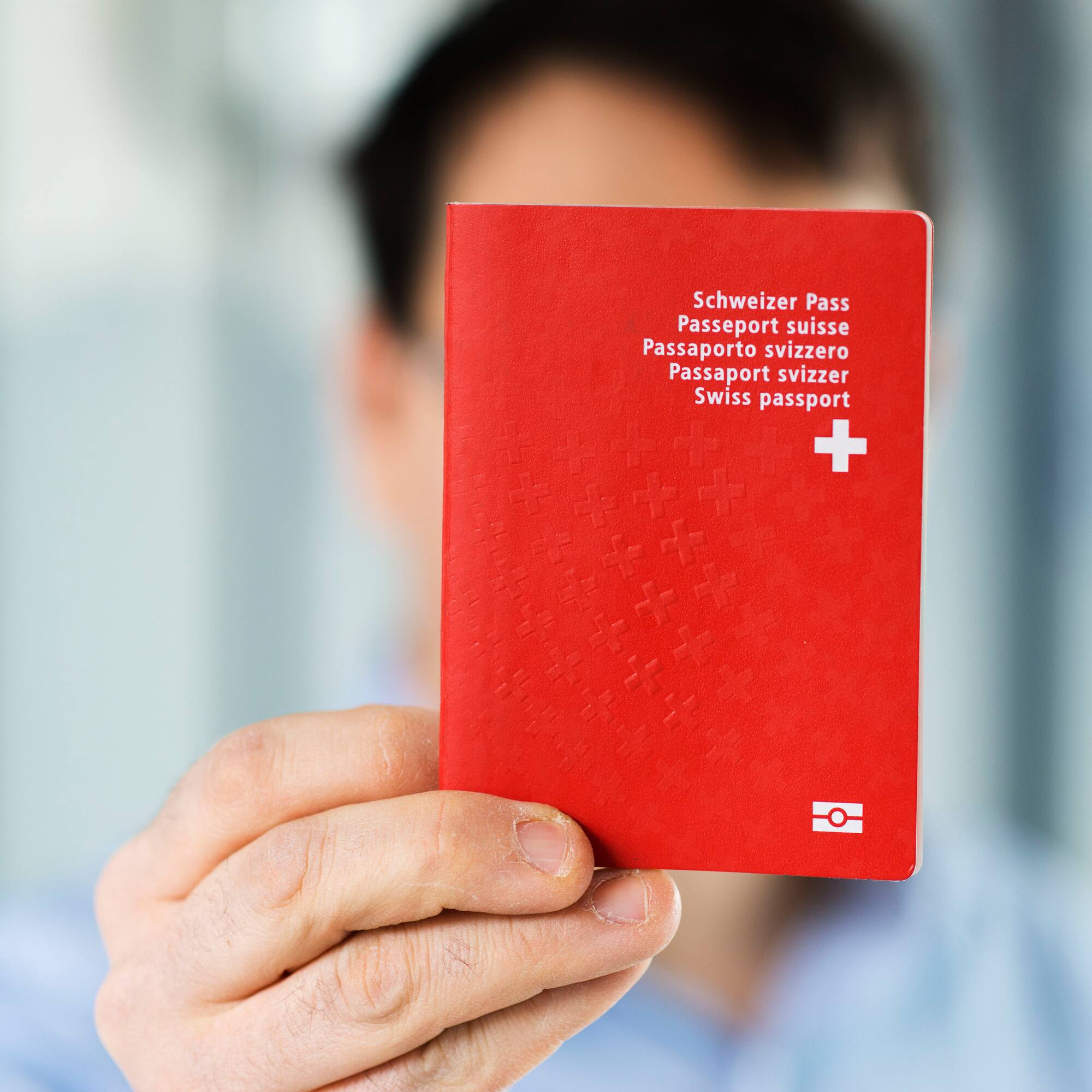 Présentation 97+ imagen suisse passeport ou carte d'identité fr
