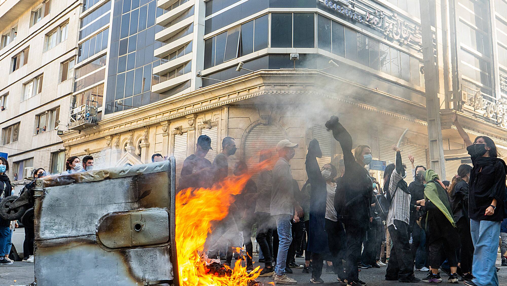 Iran 326 Manifestants Ont t Tu s Depuis Le D but De La R pression iran-326-manifestants-ont-t-tu-s-depuis-le-d-but-de-la-r-pression