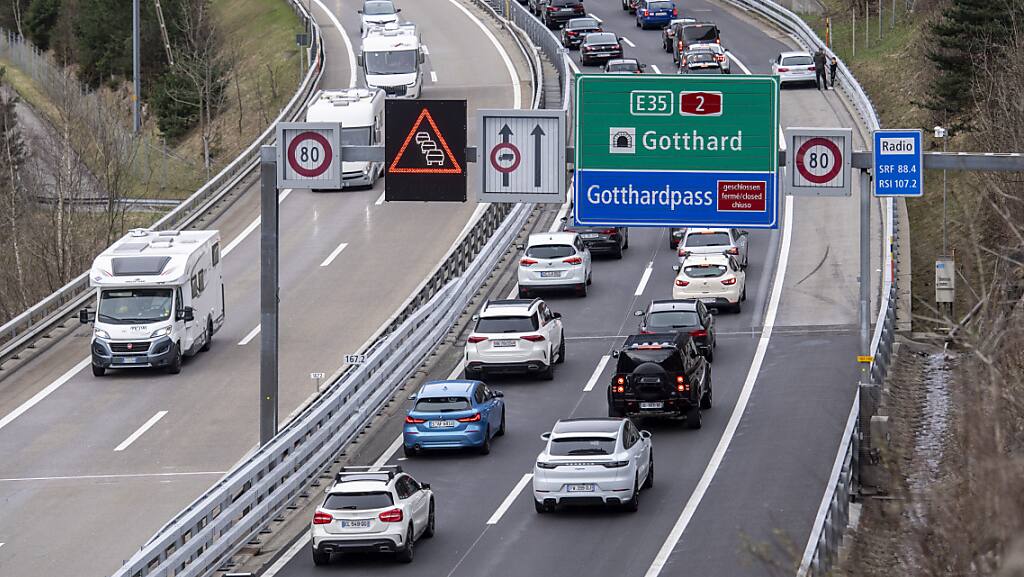 Trafic Routier Le Tunnel Du Gothard Nouveau Bouchonn Blick trafic-routier-le-tunnel-du-gothard-nouveau-bouchonn-blick