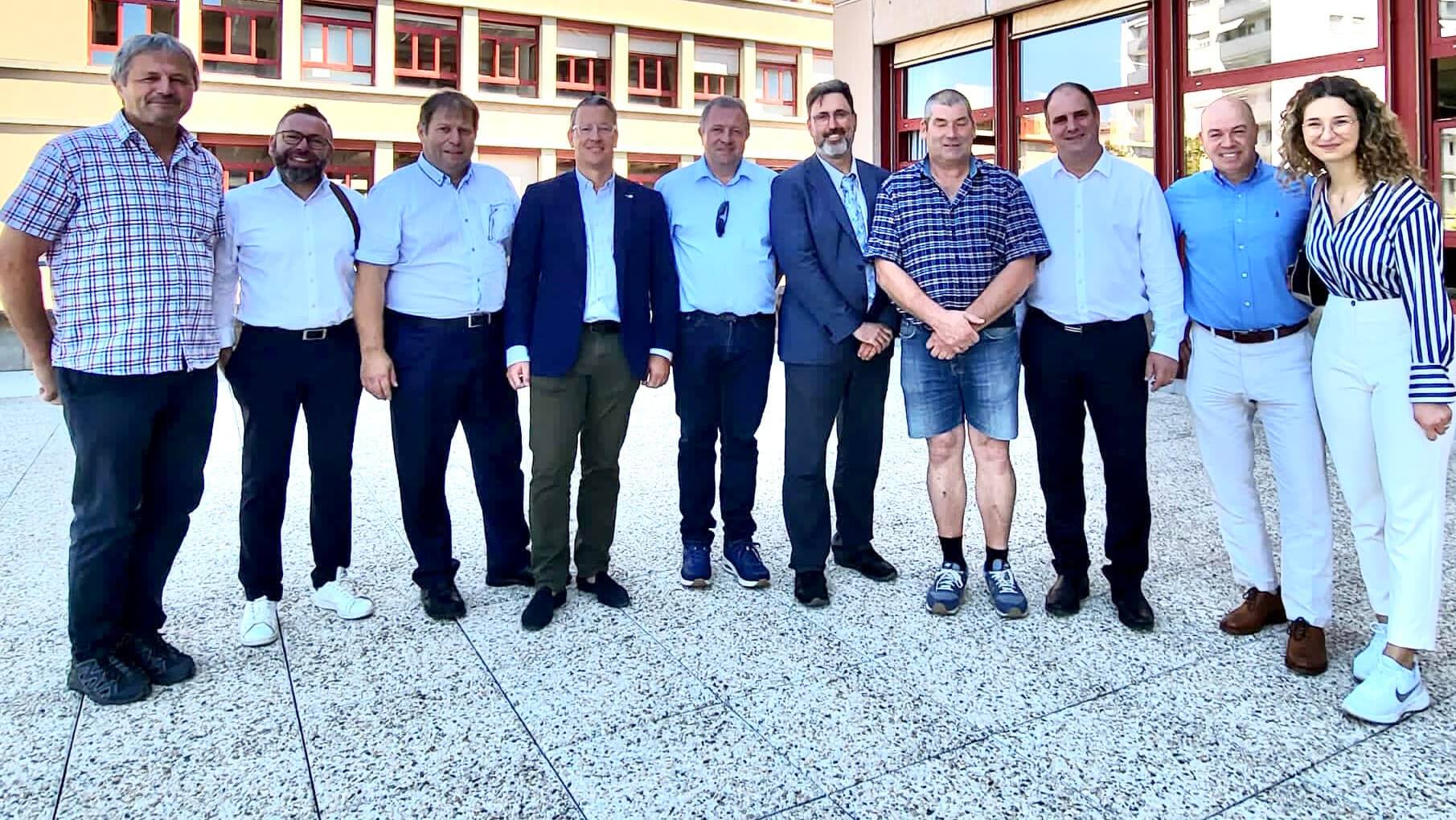 Etml Cette visite de l'UDC à l'ETML n'aurait pas dû avoir lieu, dit le Canton