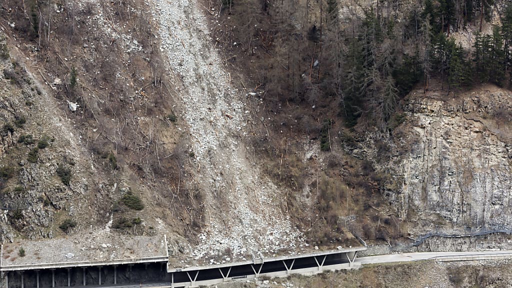 , Un nouvel éboulement a eu lieu sur la route Sierre-Vissoie