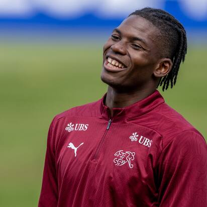 Breel Embolo et Denis Zakaria s'entraînent avec le groupe