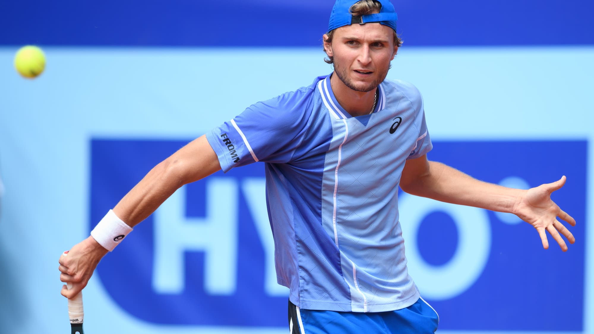L Riedi Leandro Riedi passe le premier tour à Gstaad - Blick