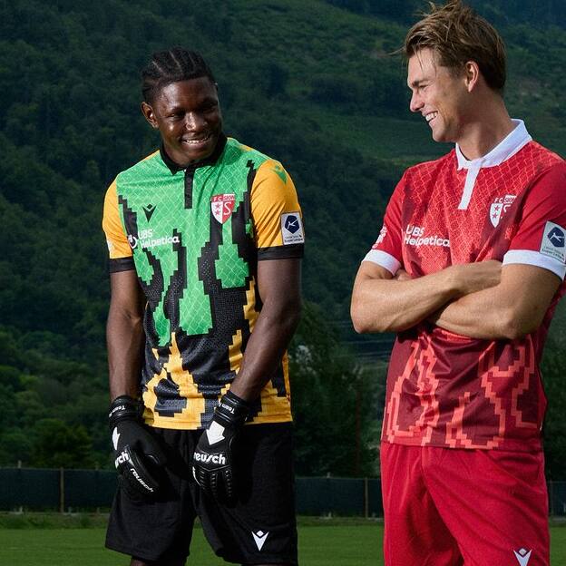 MAILLOT DE FOOTBALL FC SION 2015 2016 ENTRAÎNEMENT ERREA TAILLE S MAILLOT DE FOOTBALL FC SION 2015 2016 ENTRAÎNEMENT ERREA TAILLE S