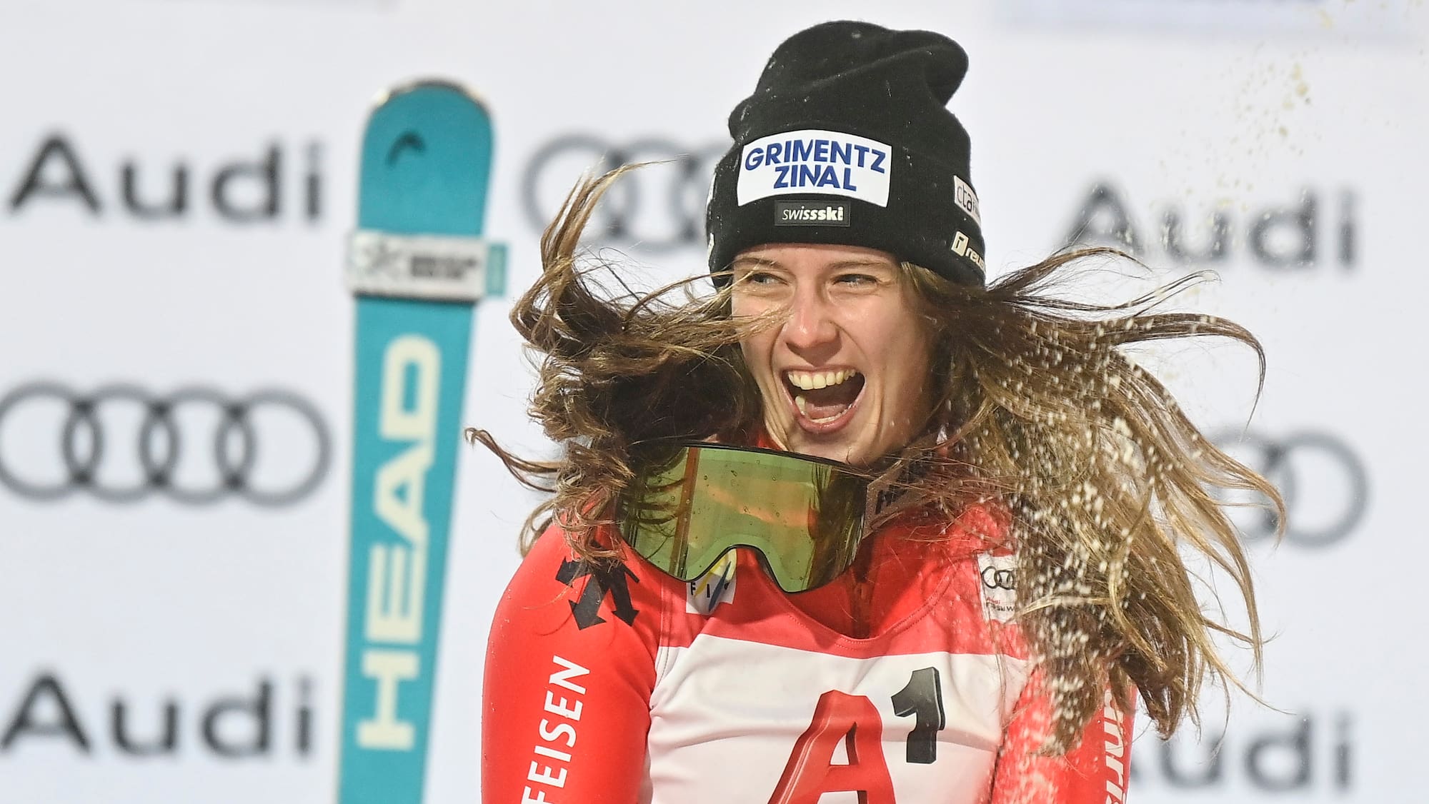 Ski: Camille Rast gagne à Flachau - et bientôt le globe du slalom? - Blick