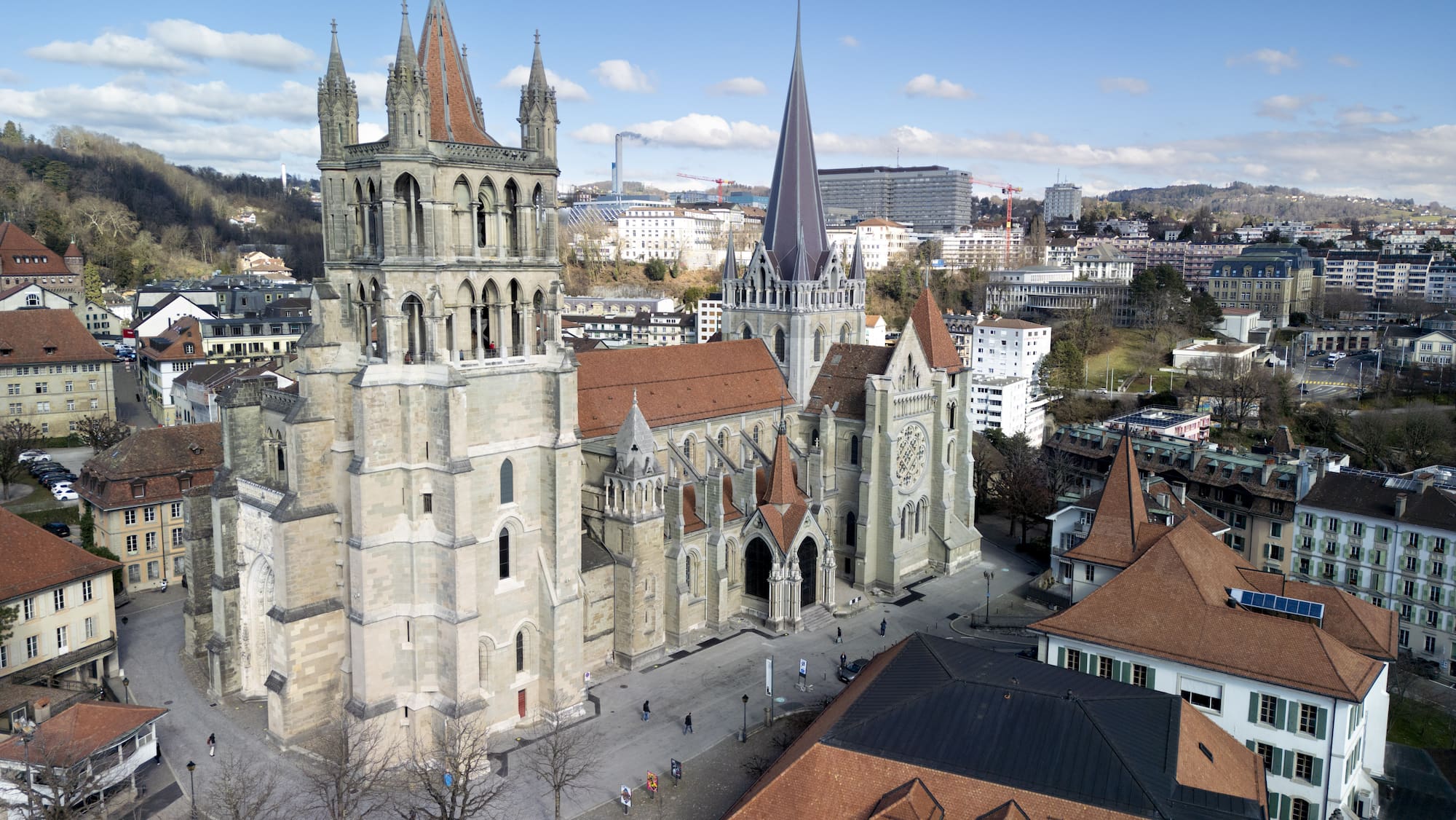 Vaud: Un Quart de sa Population Active Vit Hors du Canton - Impact sur l'Économie et les Secteurs Clés