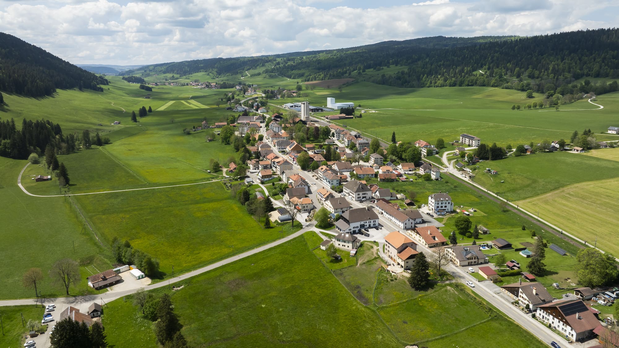 Verrières: une rave party secoue une commune neuchâteloise - Blick