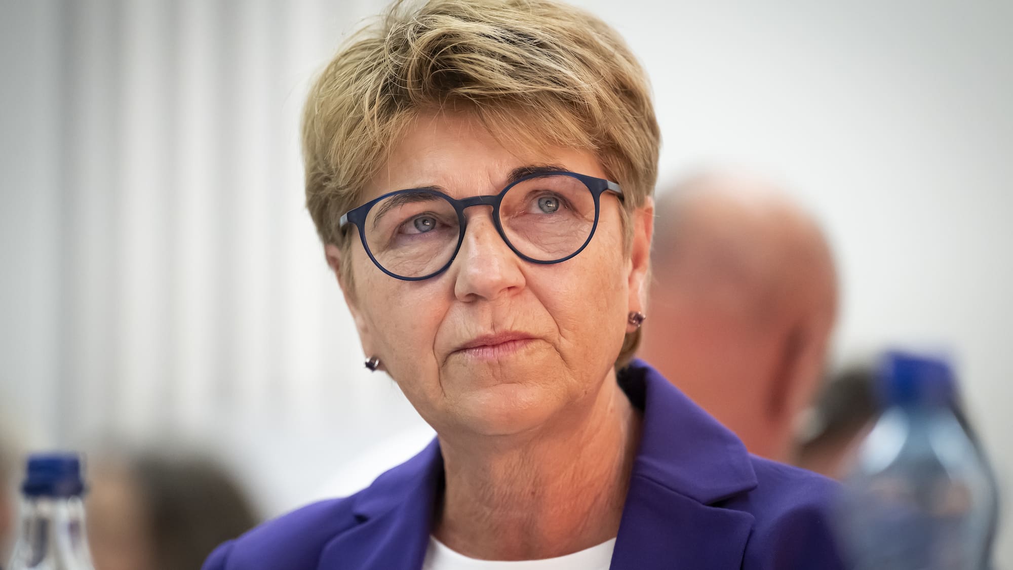 F-35: Viola Amherd a déboursé 2,5 millions en conseils juridiques - Blick