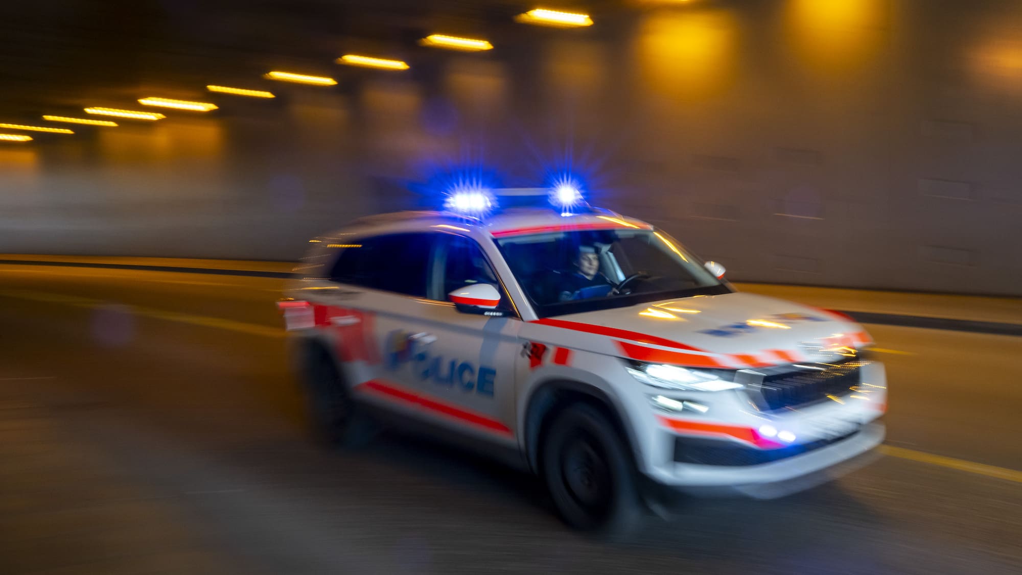 , Trois adolescents arrêtés après le vol de quatre voitures de luxe à Sierre