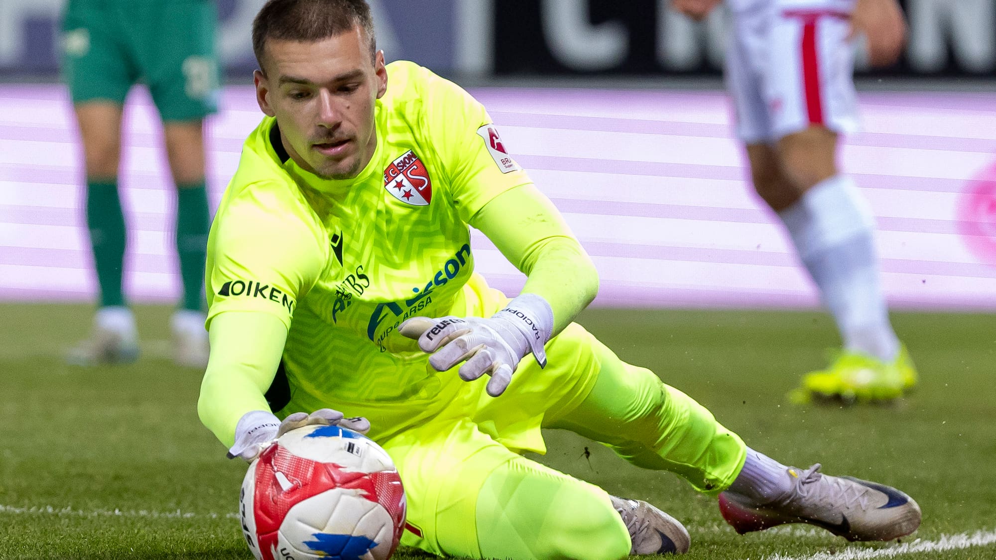 Marco Racioppi Football: Un grand Anthony Racioppi offre la victoire au FC Sion - Blick