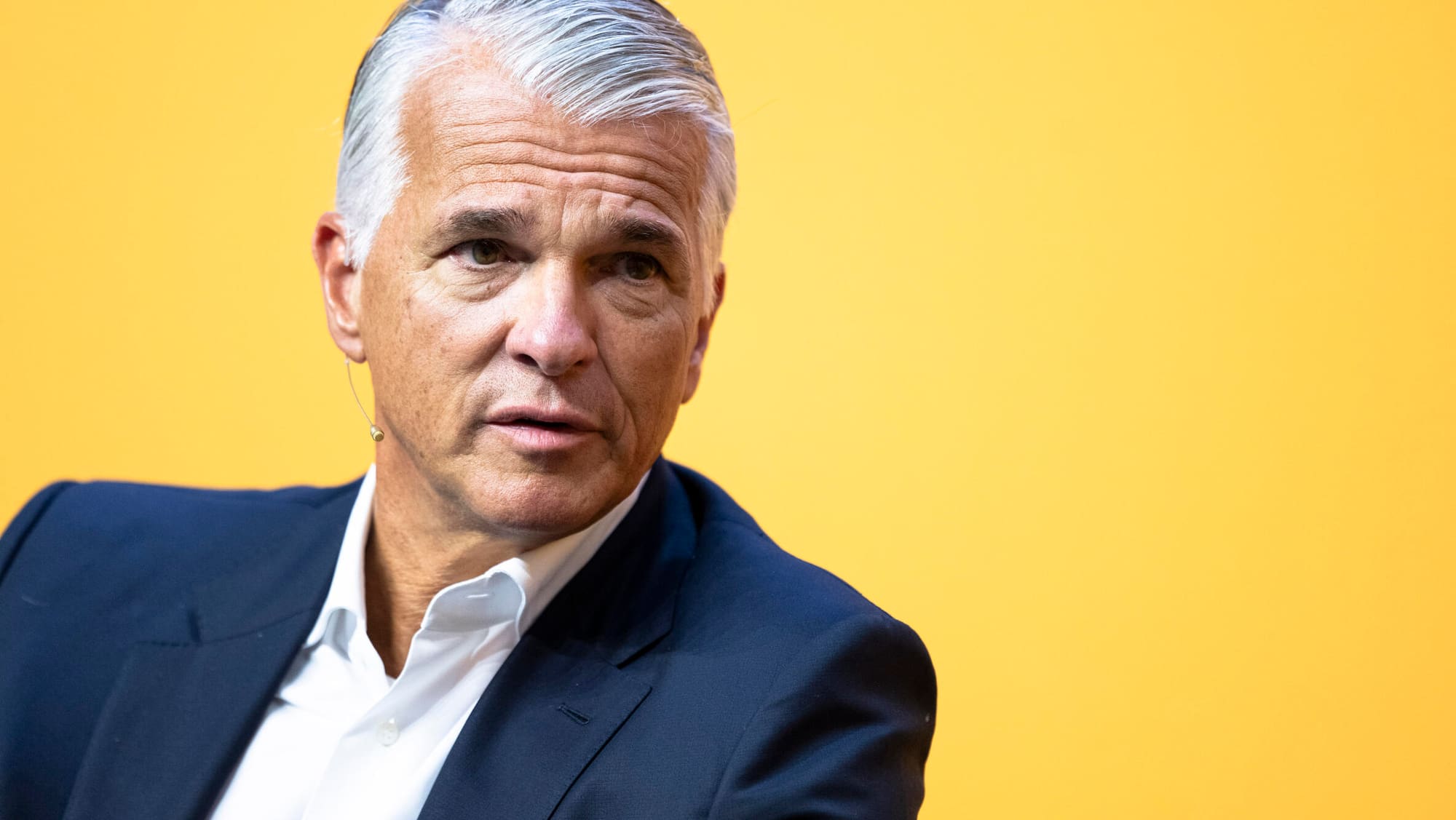 UBS: Sergio Ermotti prévoit de se retirer en 2027 - Blick