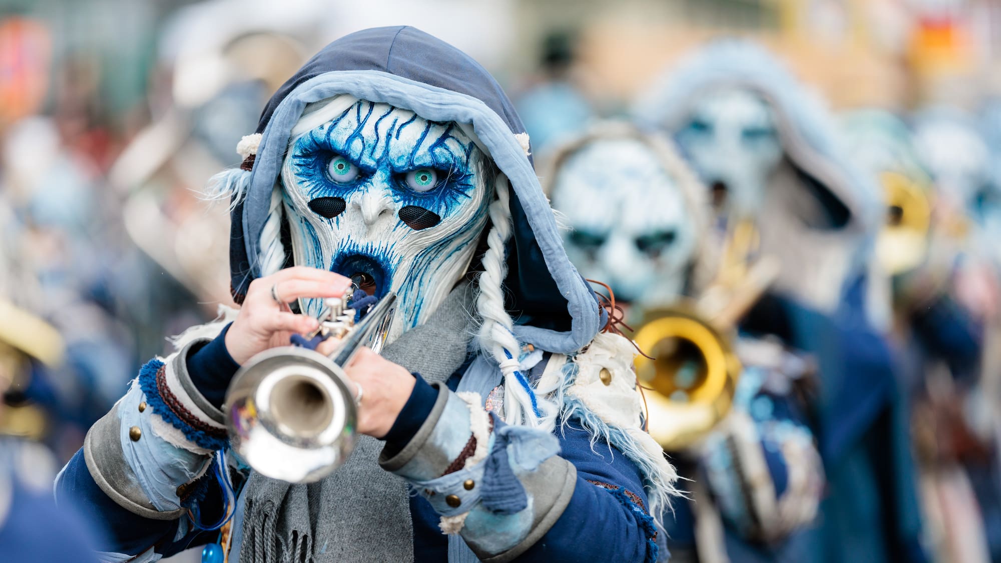 Valais: Une explosion au Carnaval de Bagnes fait 11 blessés - Blick