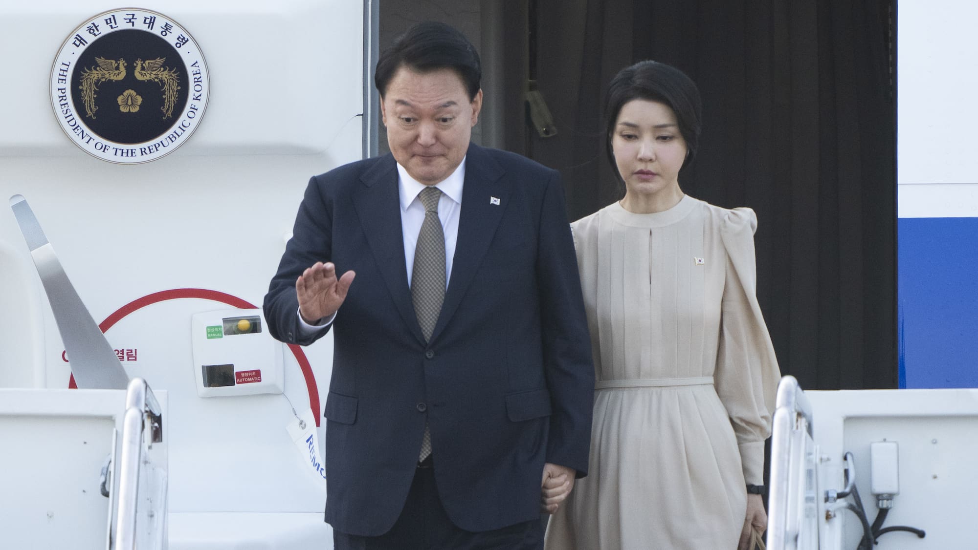 Corée du Sud: L'ex-première dame condamnée à 4 ans de prison - Blick