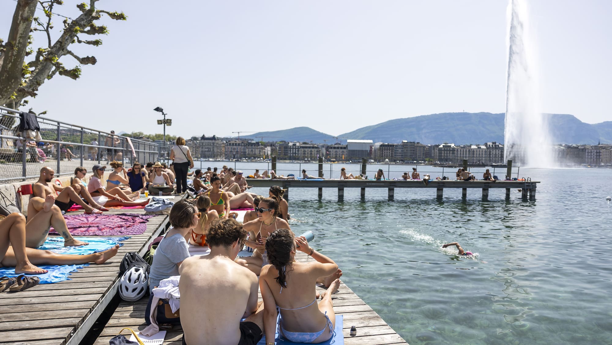 Photo: blick.ch Bains des Pâquis: Un homme décède dans l