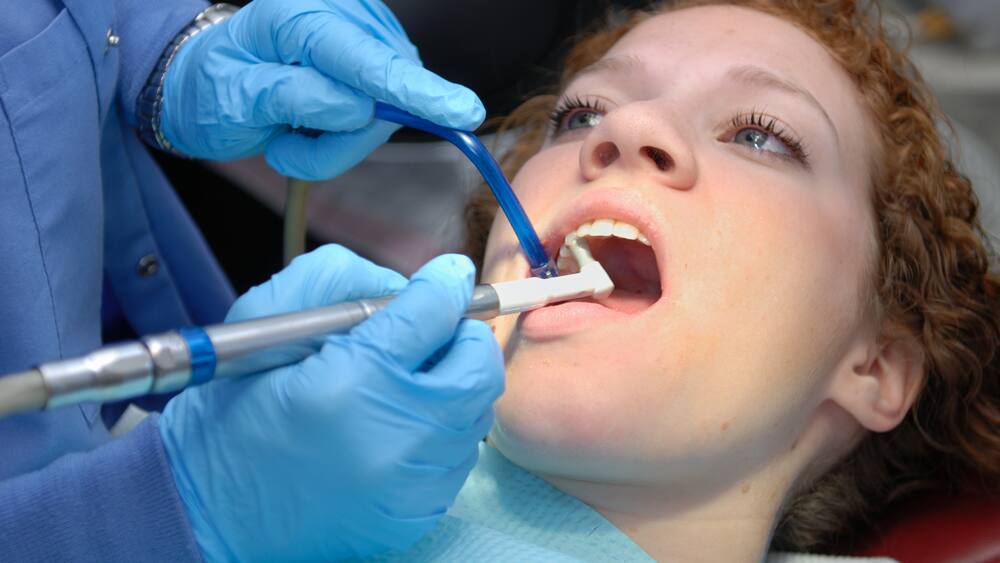 Hypnose gegen Angst und Schmerzen beim Zahnarzt - Blick