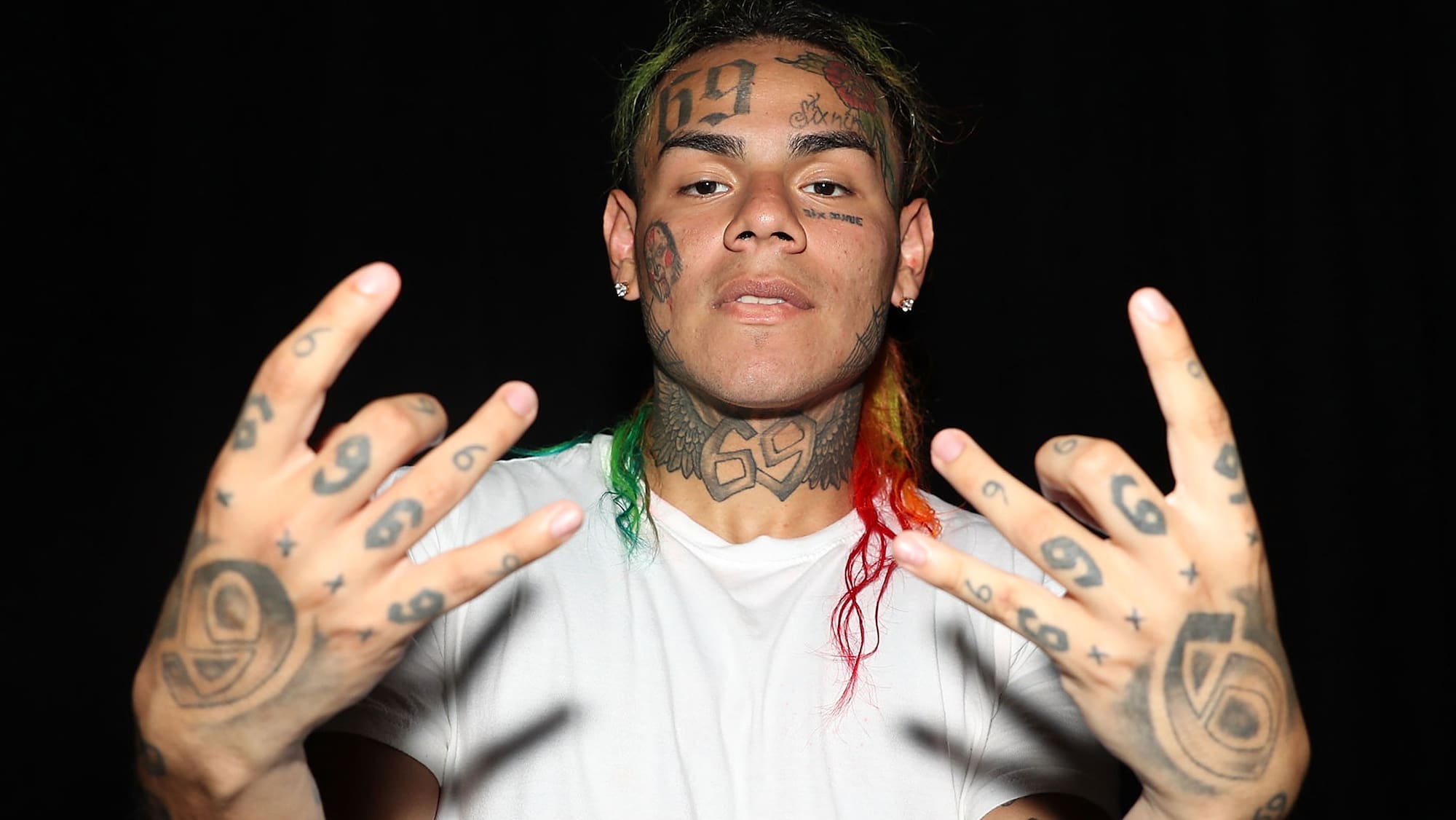 US-Rapper 6ix9ine bleibt weiter im Knast - Blick
