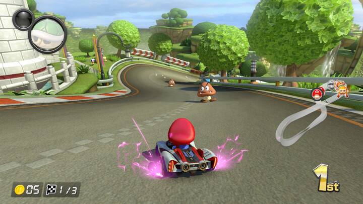 Ein Splitpicture eines Spielers, der Mario Kart spielt