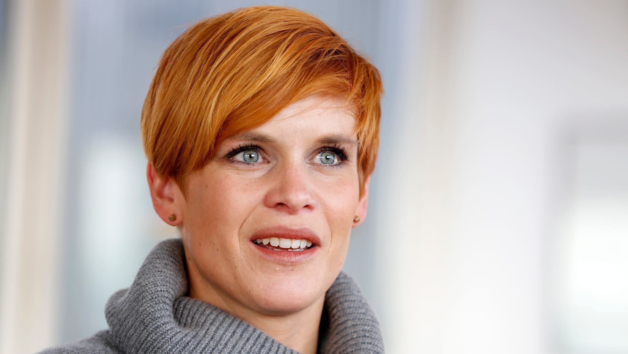 Zuschauer machen Sandra Boner Mut Blick