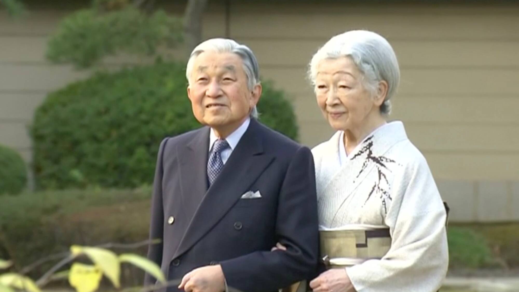 Japanischer Kaiser Tenno Akihito feiert 85. Geburtstag Blick