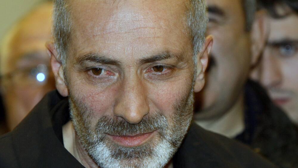 Zwillinge zu Weihnachten FluglotsenMörder Kalojew ist Vater Blick