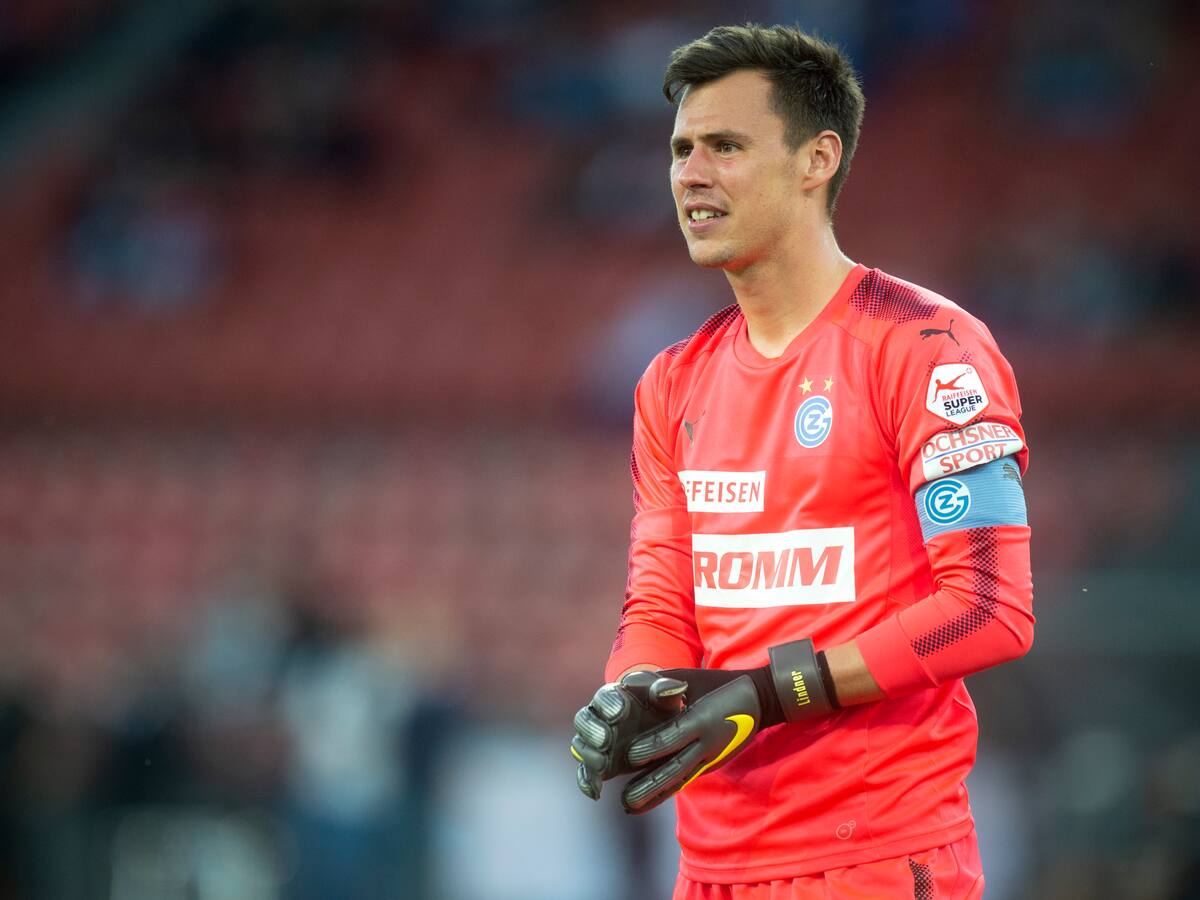 Fussball Gc Goalie Lindner Hadert Mit Dem Schicksal Blick