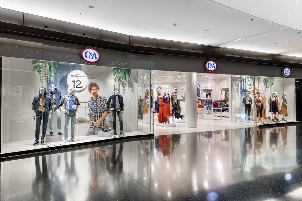 Gegründet wurde das Unternehmen 1841 von den Brüdern Clemens (1818–1902) und August Brenninkmeijer (1819–1892).