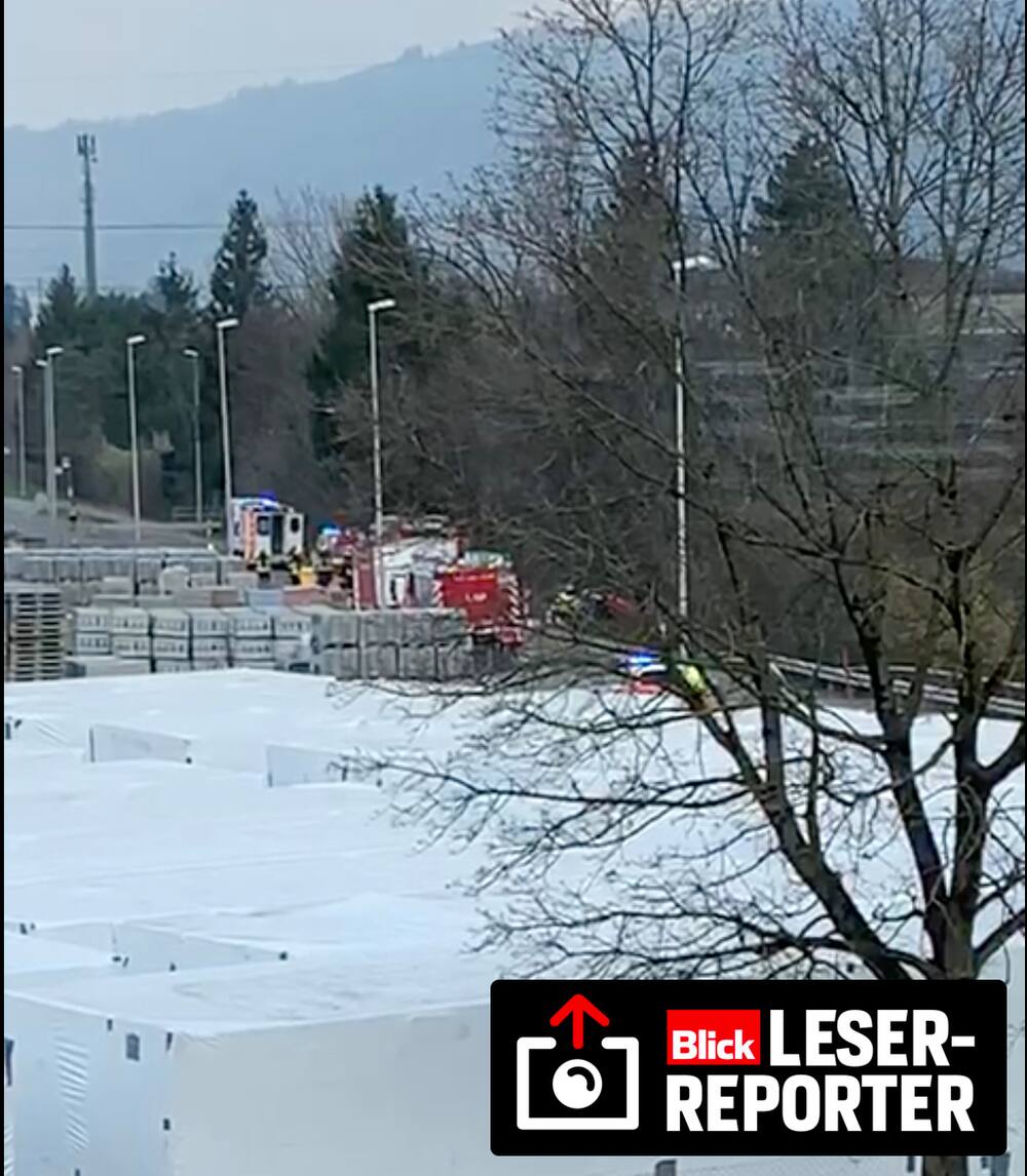 Küssnacht am rigi: mann stirbt bei töffunfall in haltikon Küssnacht SZ: Lenker kommt von Strasse ab – 2 Verletzte - Blick