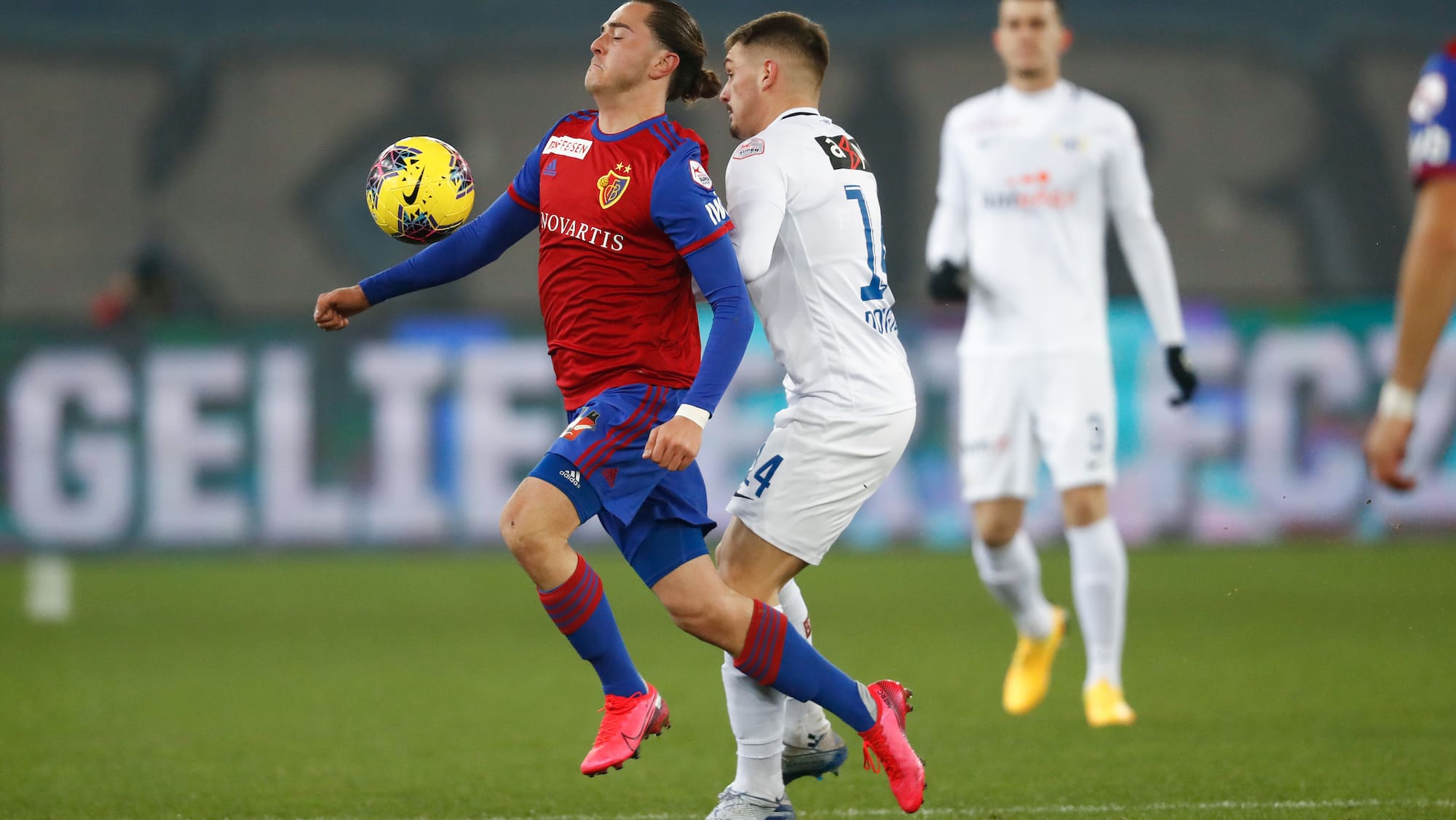 Kosovo Will Uns FCB Juwel Orges Bunjaku Wegschnappen Blick kosovo-will-uns-fcb-juwel-orges-bunjaku-wegschnappen-blick
