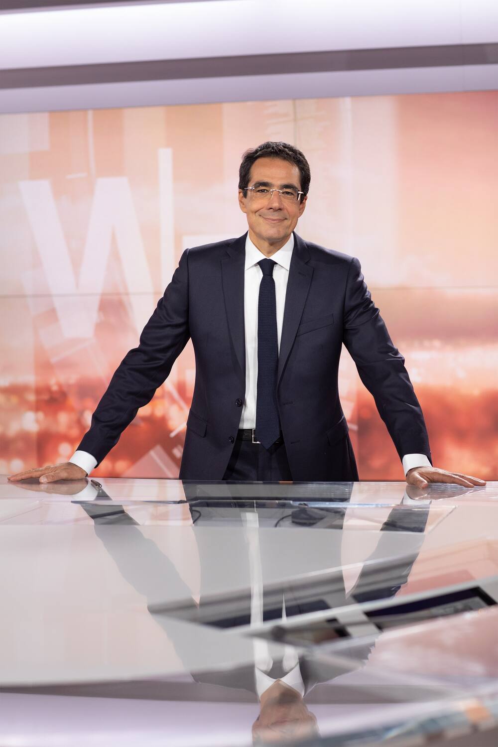 Nun wechselt er zum französischen Fernsehen.