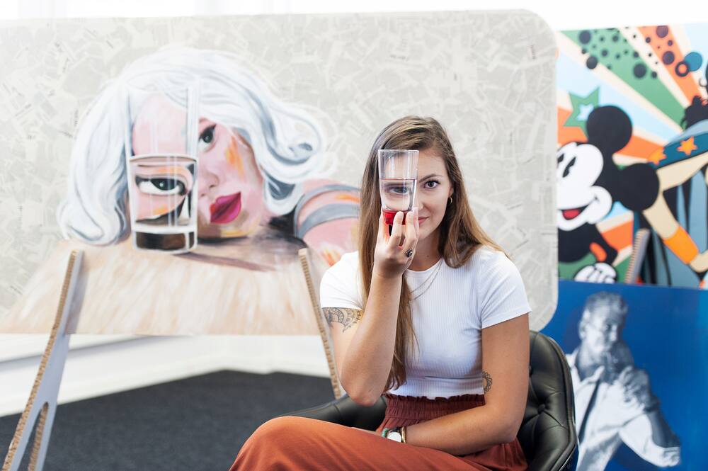 Mit dabei: Celina Inderbinen aus Sursee. Die 3D-Polydesignerin kam schon als Kind mit Kunst in Kontakt, auf dem Schoss ihres Aquarelle malenden Grossvaters.