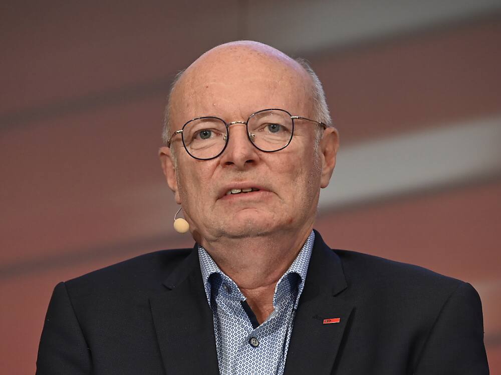 Der Konzernchef von den SBB, Vincent Ducrot, will trotz hoher Verluste bei den Staatsbahnen keine Entlassungen beim Personal vornehmen.