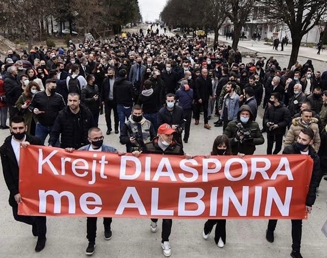 Sie kritisierten vor dem Uno-Gebäude die Wahlkommission in ihrer Heimat.