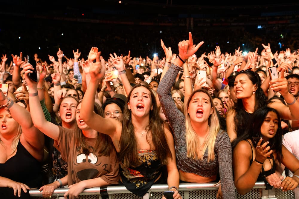 30,000 people attended a concert in New Zealand on Saturday.