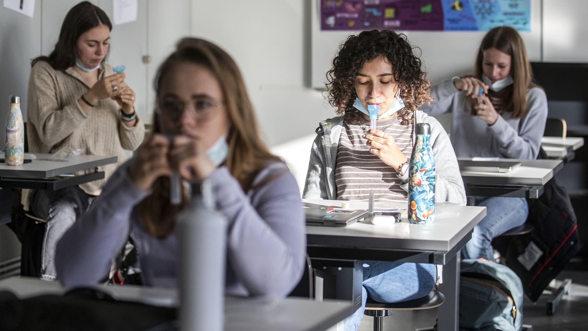 Schulausschluss wegen verweigertem Coronatest war legal - Blick
