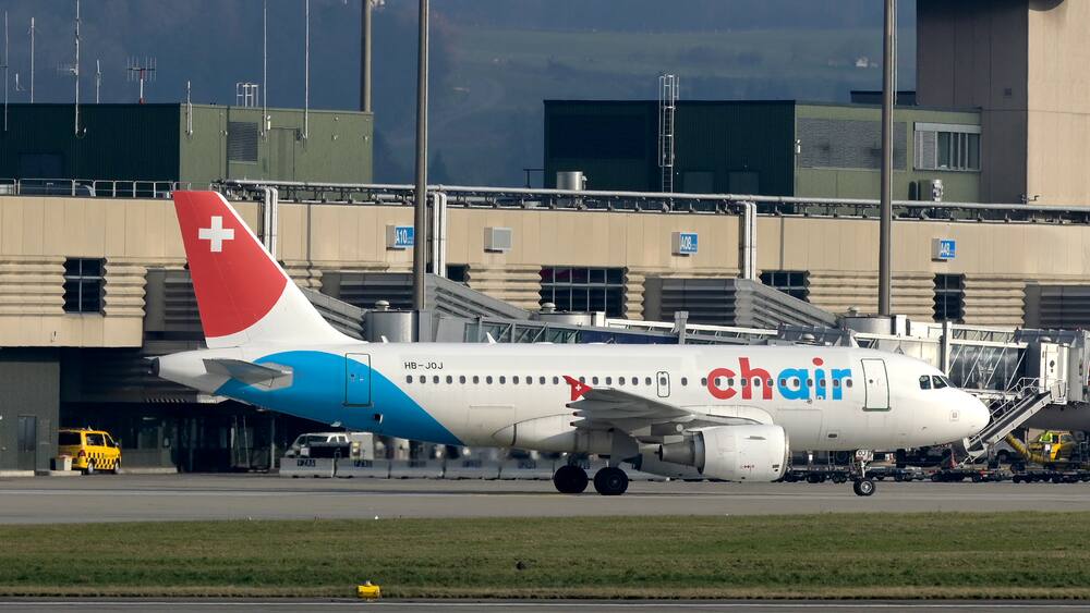 Chair Airlines Mit Peinlich Unfall In Neapel 1 Von 3 Flugzeugen Futsch Chair Airlines Mit Peinlich Unfall In Neapel 1 Von 3 Flugzeugen Futsch