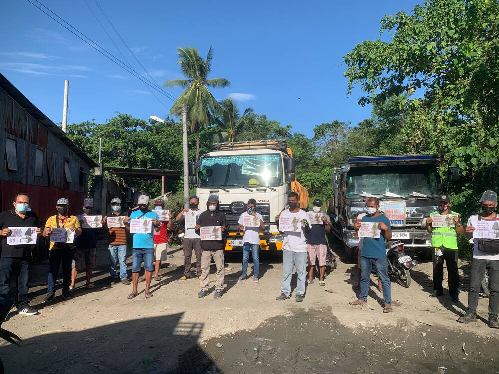 BWI menuduh Holcim melanggar hak-hak pekerja.