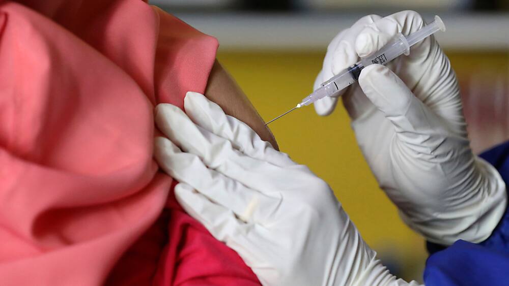 Indonesia: Orang positif meski sudah divaksinasi Indonesia: Orang positif meski sudah divaksinasi