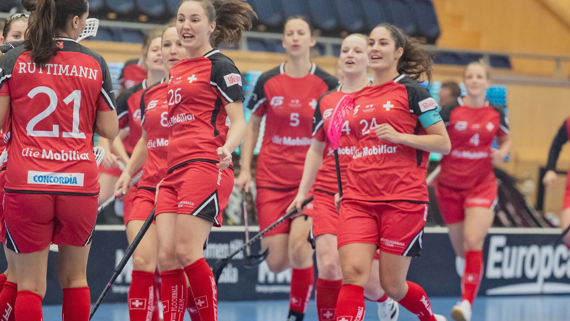 UnihockeyWM Kantersieg der Schweizerinnen gegen Lettland in Uppsala