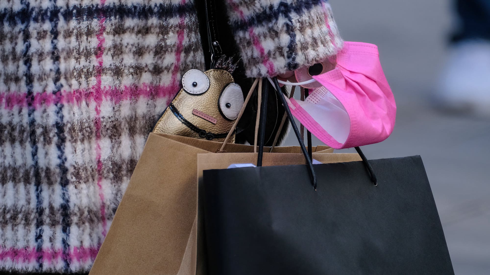 Nachhaltiges Shopping – darauf musst du beim Kleiderkauf achten - Blick