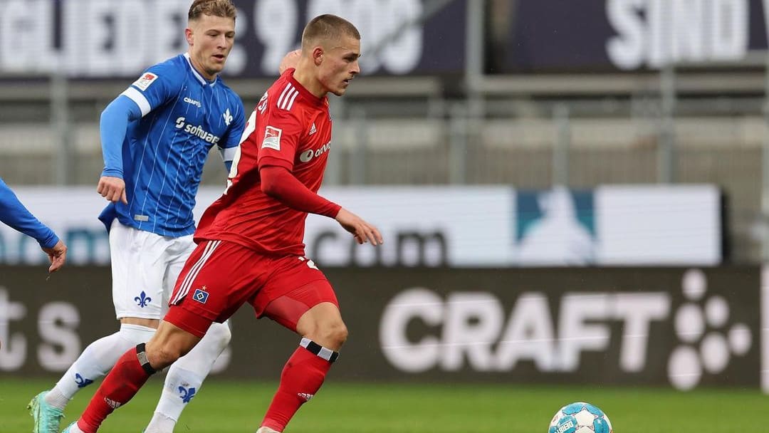 Bundesliga Relegation Miro Muheim Mit Dem HSV Vor R ckspiel Gegen Hertha bundesliga-relegation-miro-muheim-mit-dem-hsv-vor-r-ckspiel-gegen-hertha