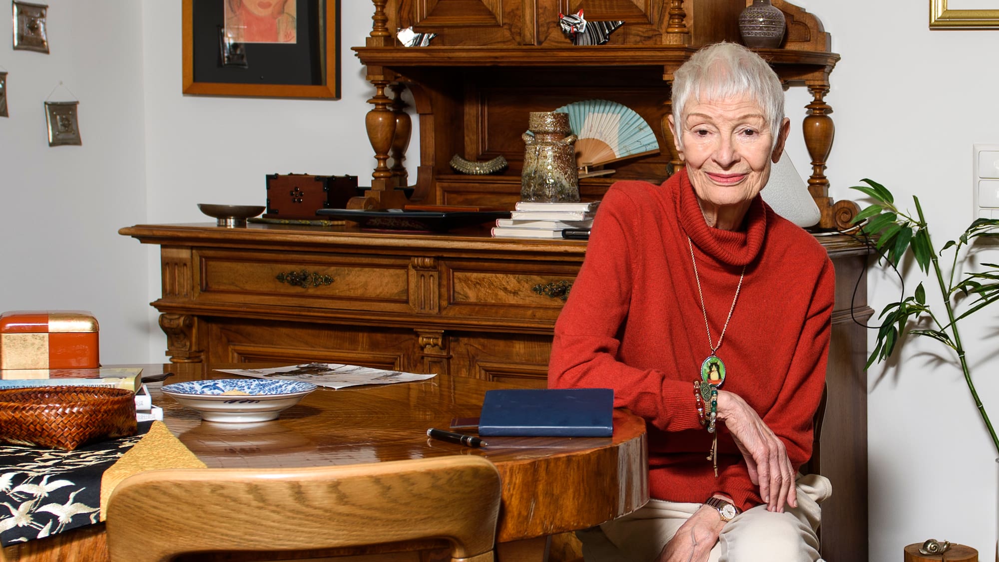 Jugendbuch-Star Federica de Cesco bringt «Der rote Seidenschal» neu heraus