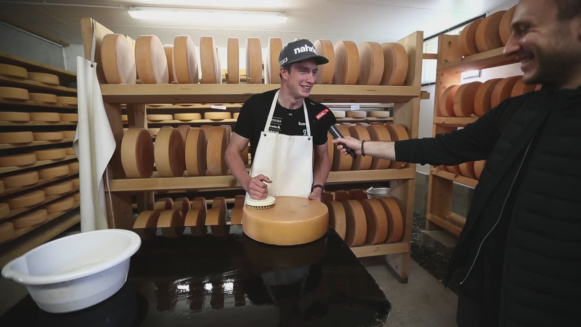 Schweizer LanglaufHoffnung Janik Riebli gibt auf dem elterlichen Hof Gas