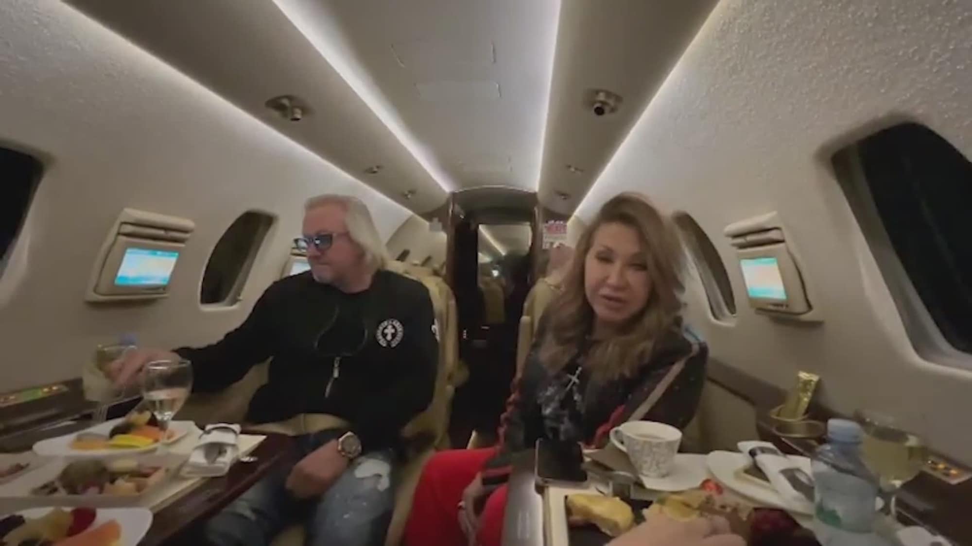 Shania und Divina Geiss wollen wieder bei Mama und Papa einziehen - Blick