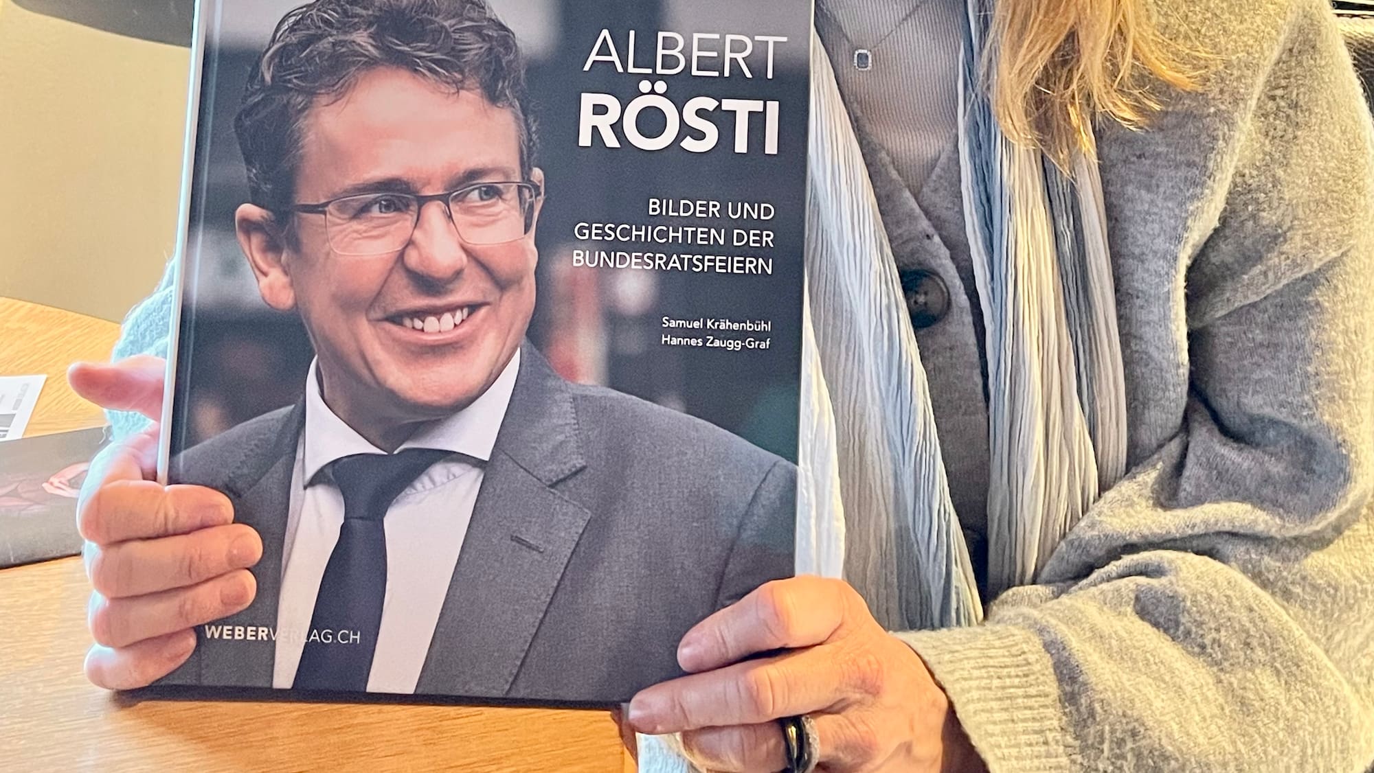Jetzt Hat Auch Albert R sti Sein Bilderbuch Blick jetzt-hat-auch-albert-r-sti-sein-bilderbuch-blick