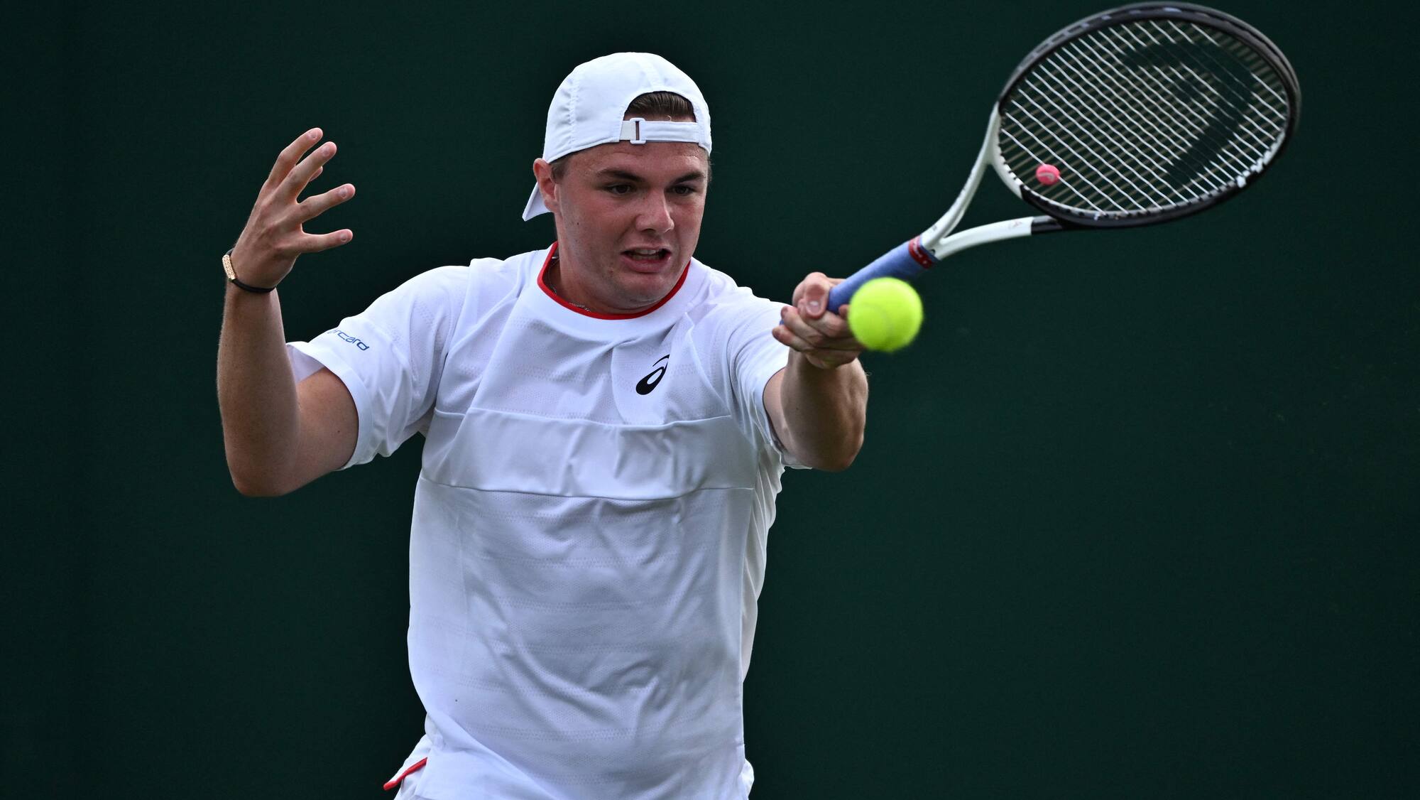 L Riedi Wimbledon: Leandro Riedi mit Coup gegen Kokkinakis – auch Stricker weiter